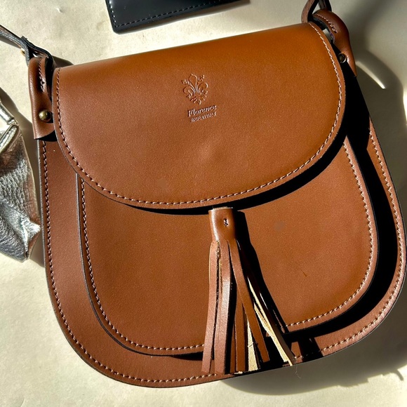 NWT Brown Leather Crossbody Saddle Bag w/ Tassel - Picture 4 of 8